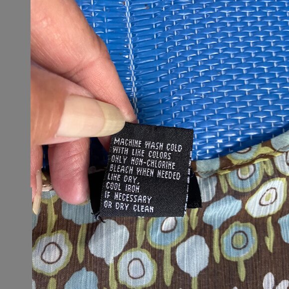 R.Q.T X-Large Blouse, Slit Cap Sleeve - Picture 5 of 6